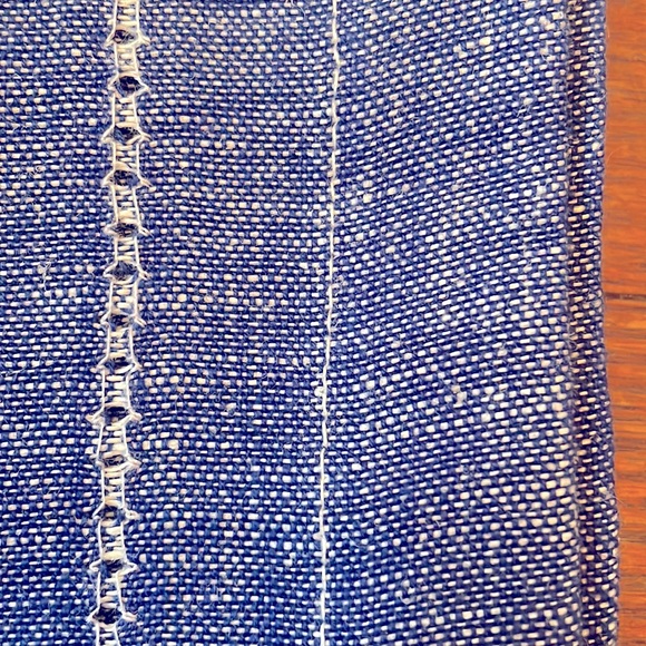 Locklin Table Runner in denim blue - Picture 4 of 4